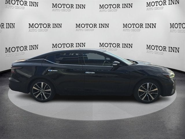 2022 Nissan Maxima SV