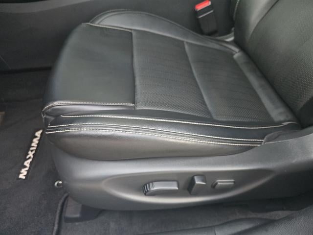 2022 Nissan Maxima SV