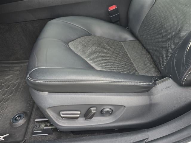 2019 Toyota CAMRY XSE V6