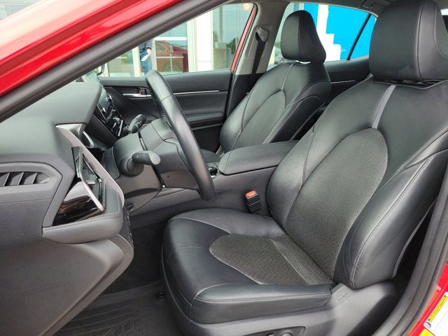 2023 Toyota Camry Hybrid XLE