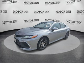 2022 Toyota Camry Hybrid XLE