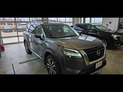 2024 Nissan Pathfinder Platinum