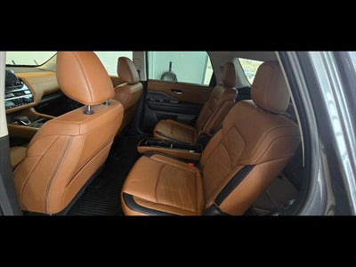 2024 Nissan Pathfinder Platinum