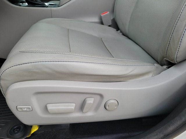 2017 Toyota Highlander Base