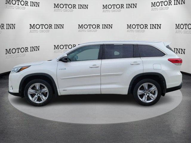 2017 Toyota Highlander Base