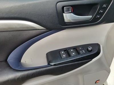 2017 Toyota Highlander Base