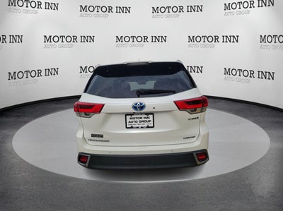 2017 Toyota Highlander Base