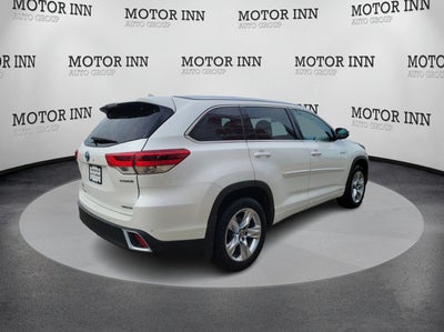 2017 Toyota Highlander Base