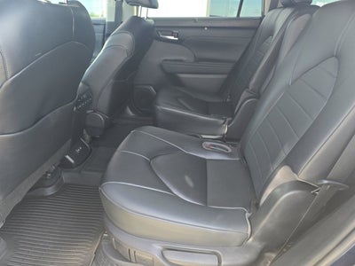 2023 Toyota Highlander XLE