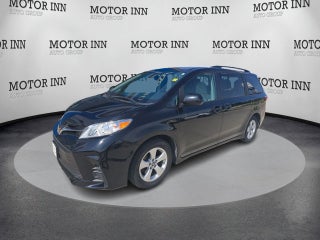 2018 Toyota Sienna LE