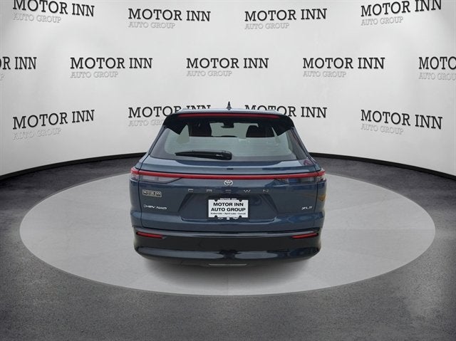 2025 Toyota CROWN SIGNIA XLE