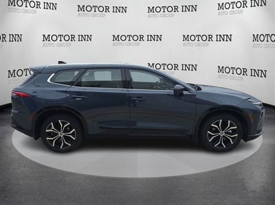 2025 Toyota CROWN SIGNIA XLE