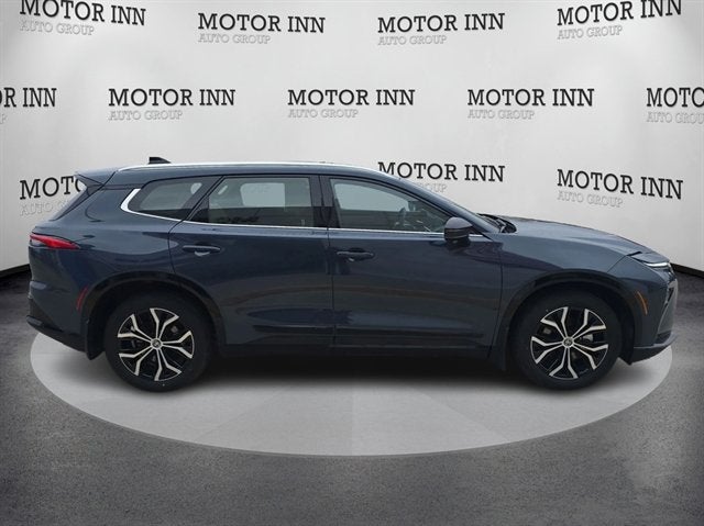 2025 Toyota CROWN SIGNIA XLE