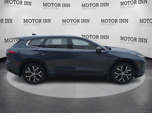 2025 Toyota CROWN SIGNIA XLE