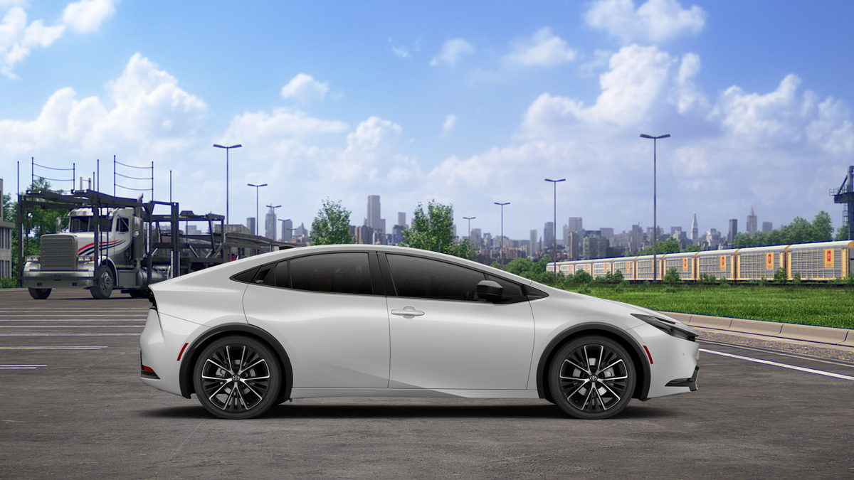 2027 Toyota Prius XLE