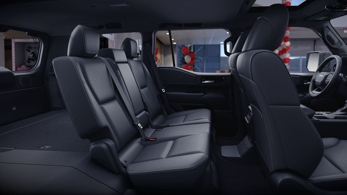 2027 Toyota Land Cruiser 4WD (Natl)